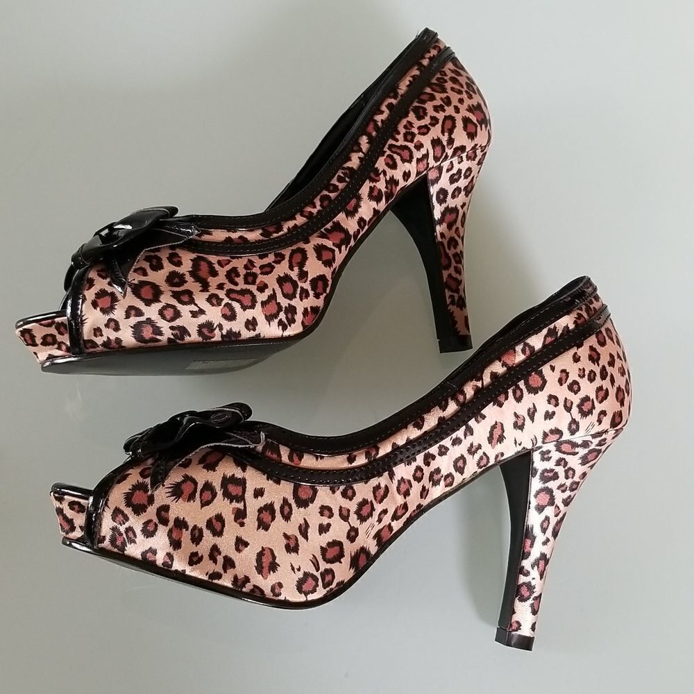 Funtasma Leopard Print Retro 50's Pin Up Peep Toe Heels Size 8 - Picture 5 of 12